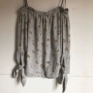 🌻Off the shoulder top forever 21